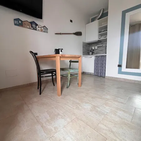 Monolocale A Pochi Minuti Da Baratti Piombino